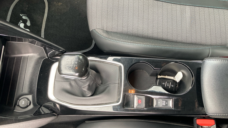 Peugeot 208 1.2 PureTech 100 Allure 5dr Petrol Hatchback